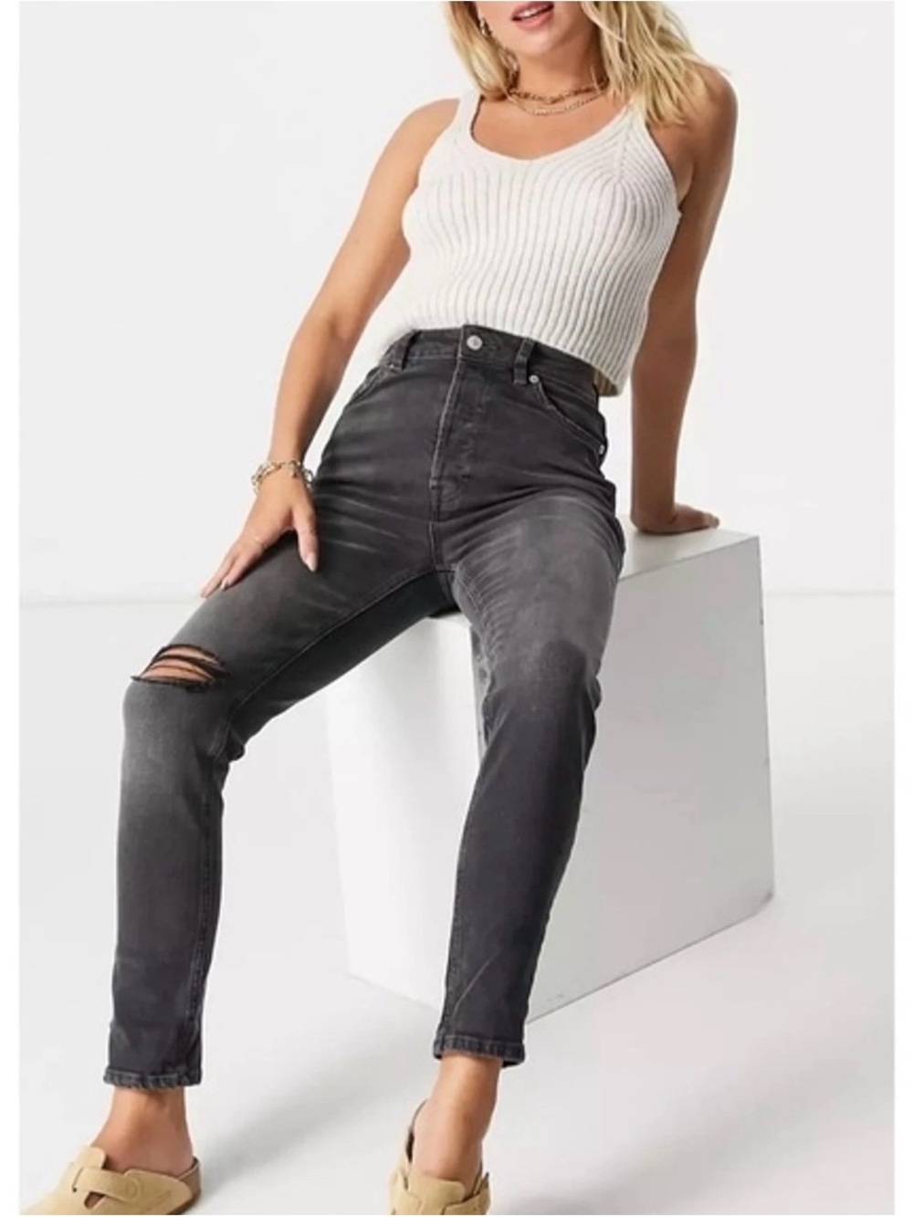 Free People We The Free Zuri Mom Jeans Washed Black Distressed Size 28